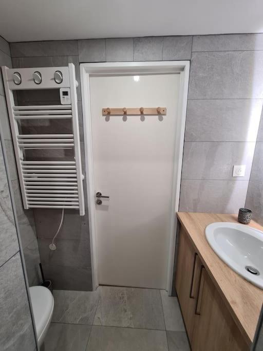 Appartement Au Calme Dans Residence Avec Piscine Boersch 外观 照片